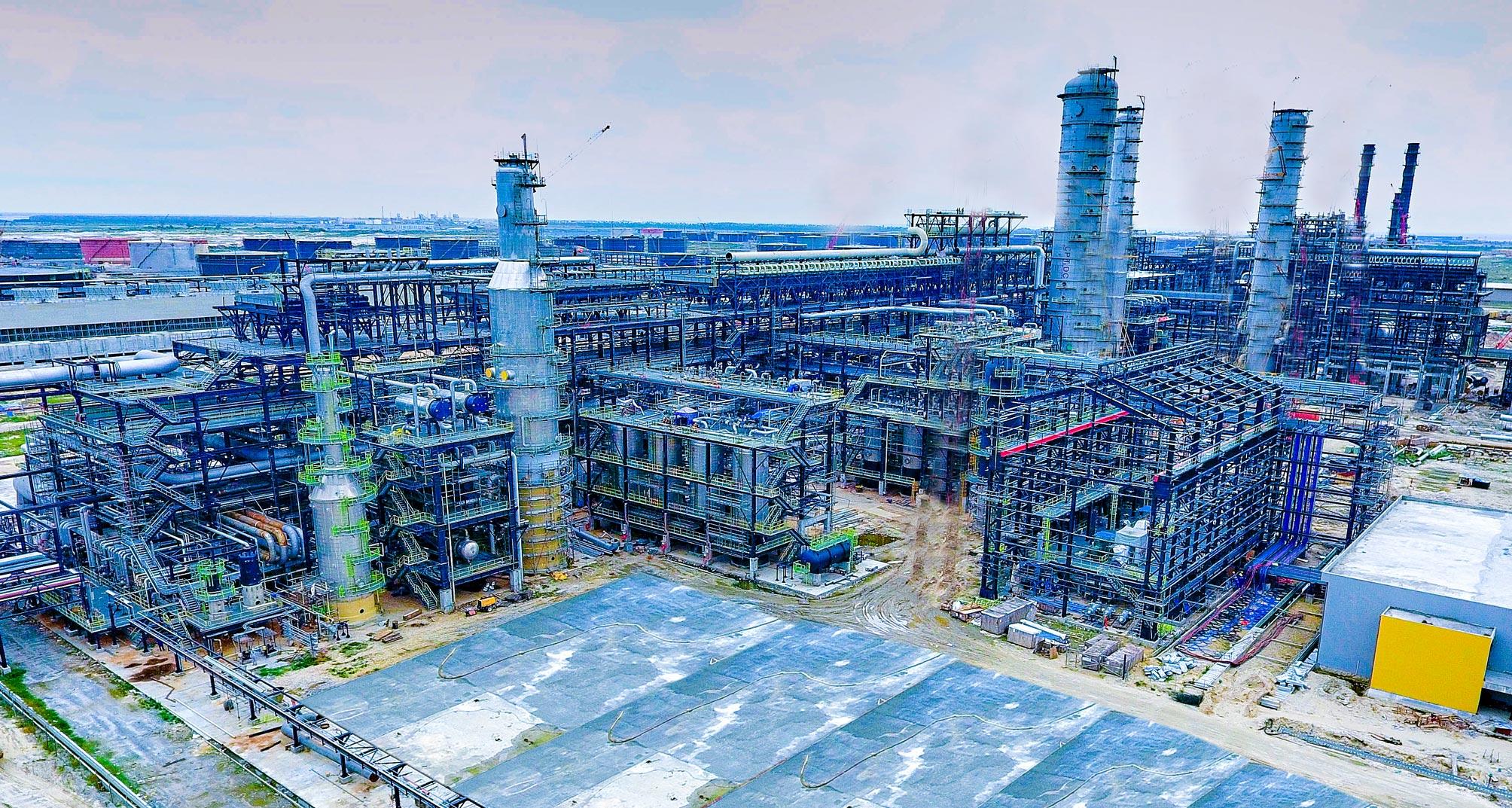 Dangote petrol price increase fuel station Nigeria price display