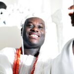 King Sunny Ade bows to greet the Ooni of Ife during an event in Osun State