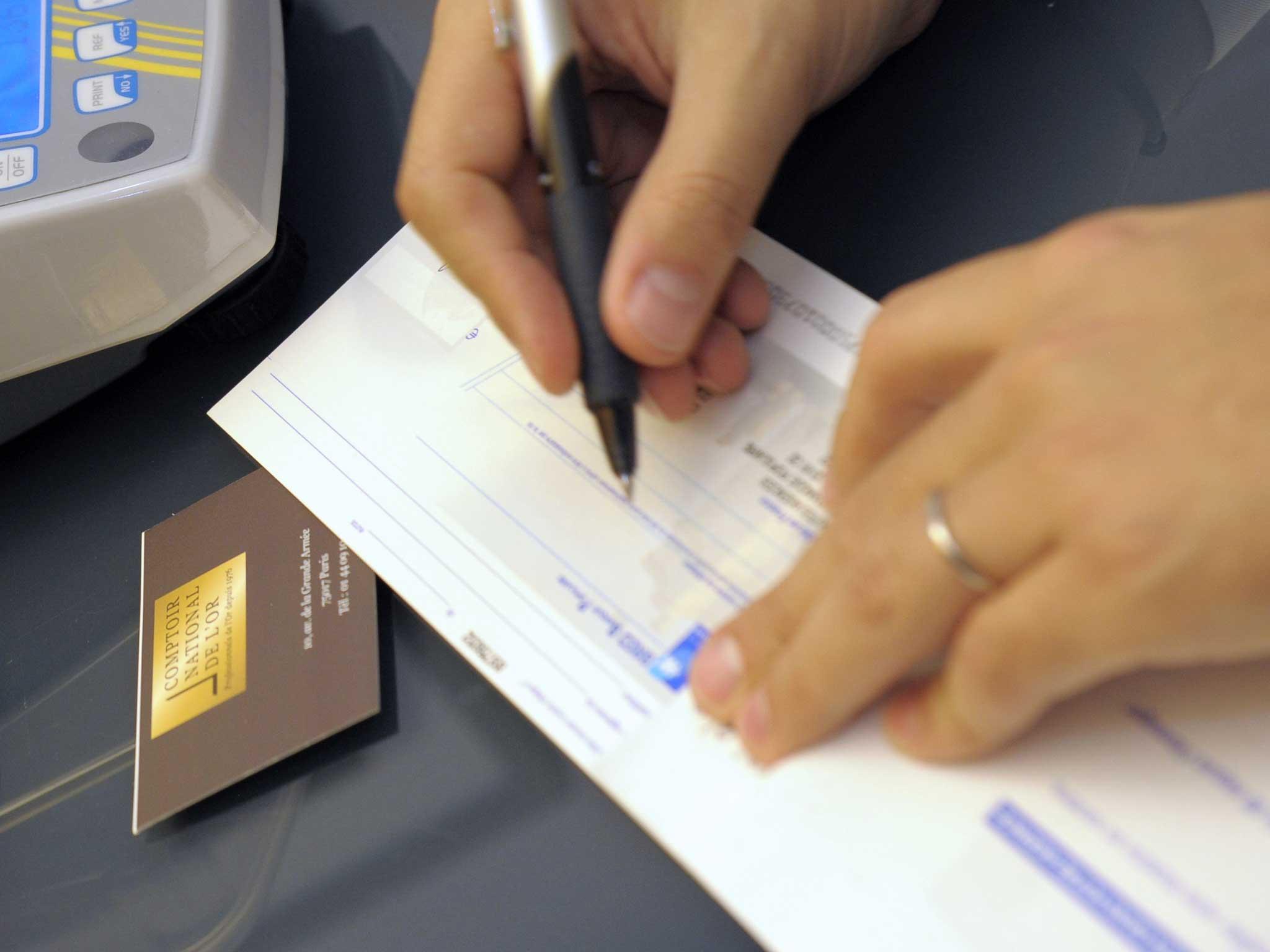 Annabel Yates Lloyds cheque deposit banking process