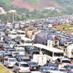 Heavy traffic gridlock in Mararaba along Abuja-Keffi Expressway during road construction