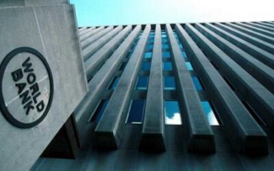 Nigerian government officials during World Bank loan discussions
