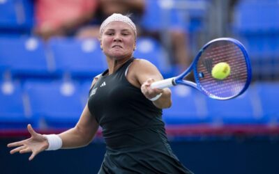 Diana Shnaider competing during a professional tennis match