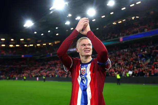 Erling Haaland playing for Norway national football team.