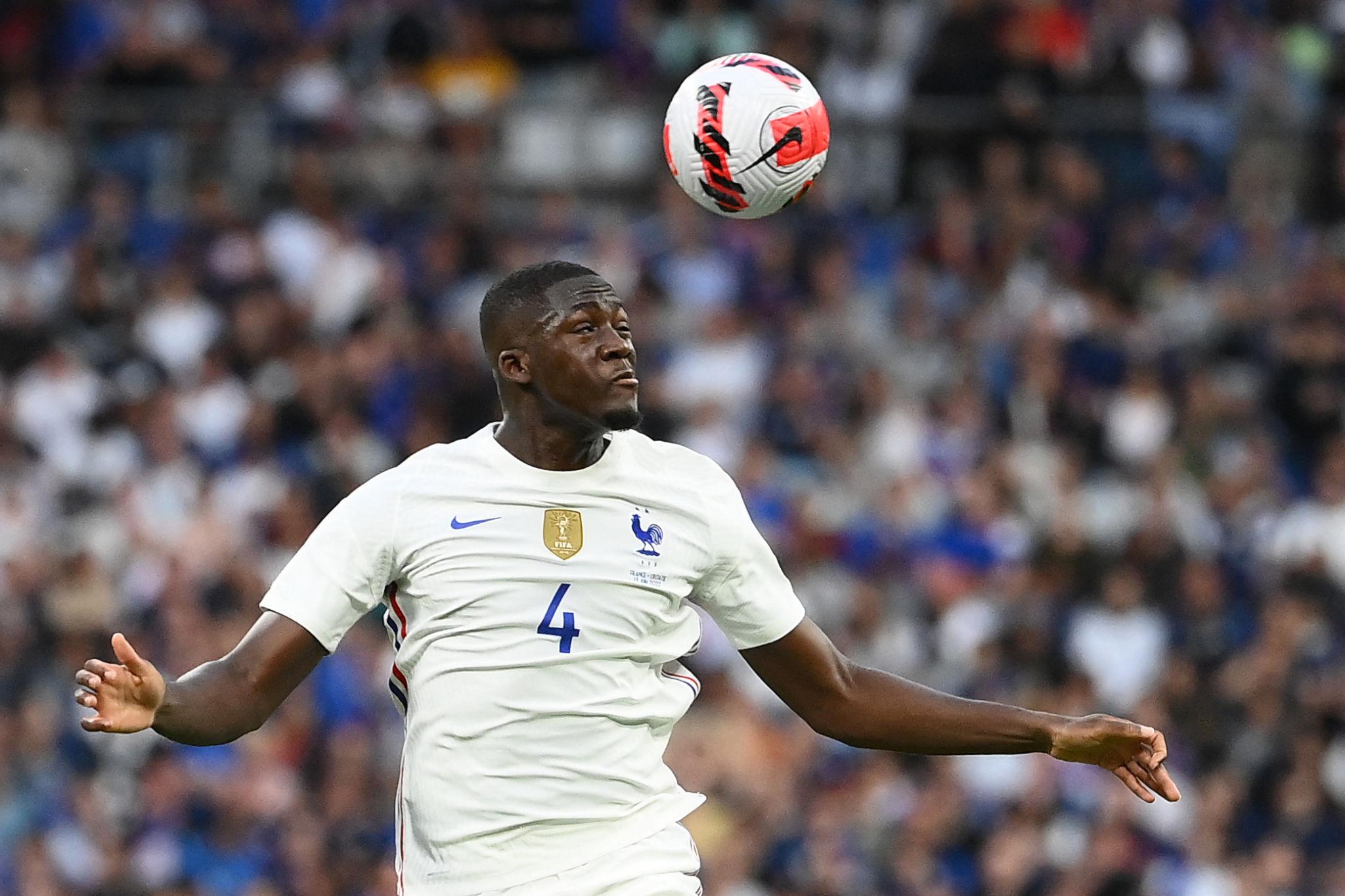 Ibrahima Konate playing football for Liverpool.