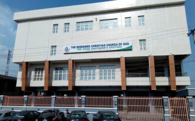Pastor Enoch Adeboye speaking at RCCG event amid statement denying political campaigning allegations