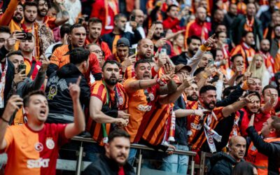 Victor Osimhen celebrating a goal for Galatasaray amid reports of Atletico Madrid's transfer interest.