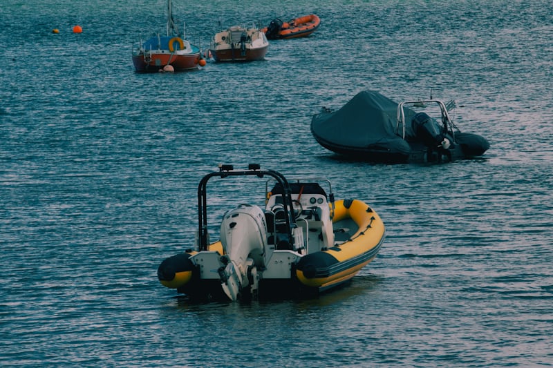Rescue teams search for victims after boat accident in Makurdi Benue State